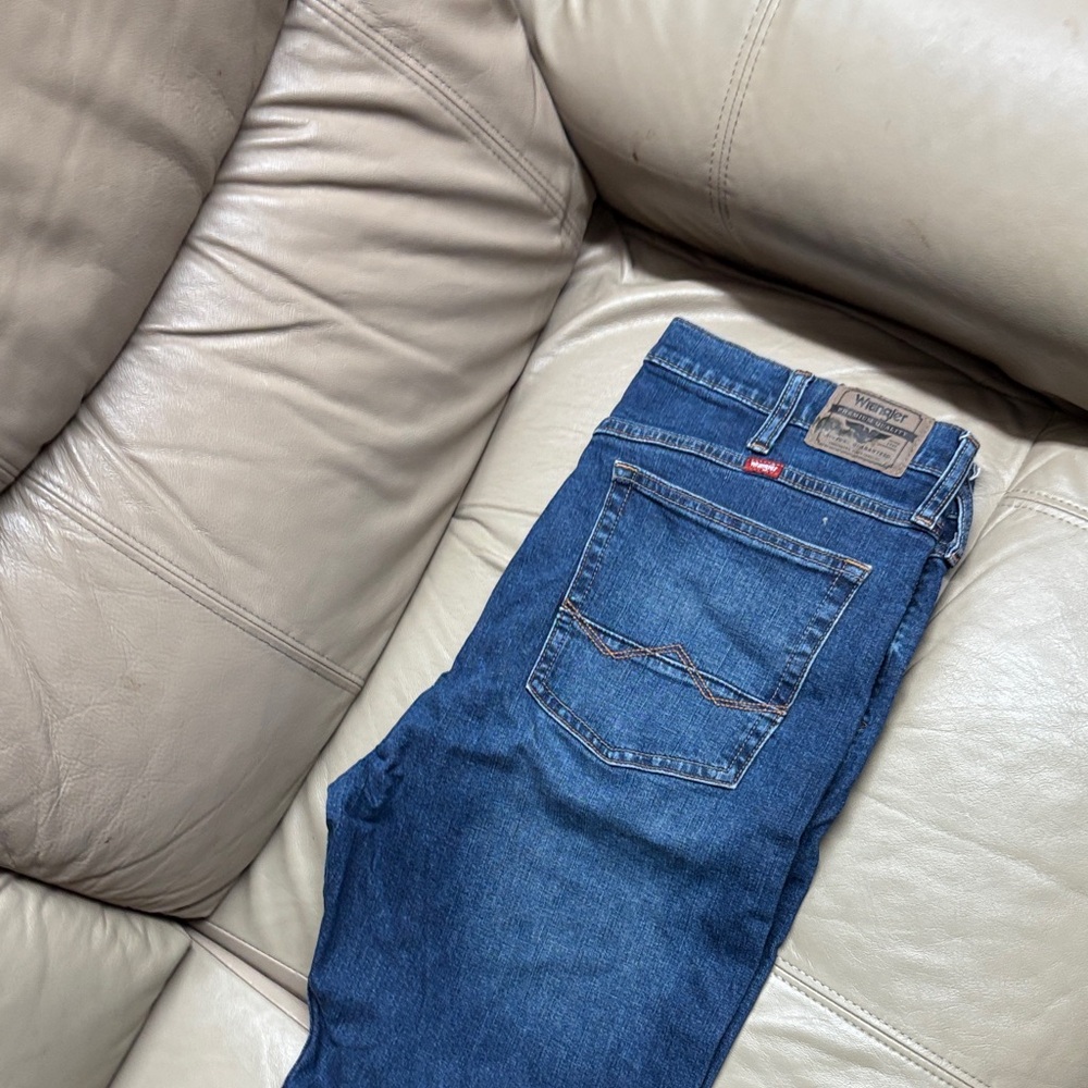 Wrangler Dark Blue Relaxed Men's Jeans